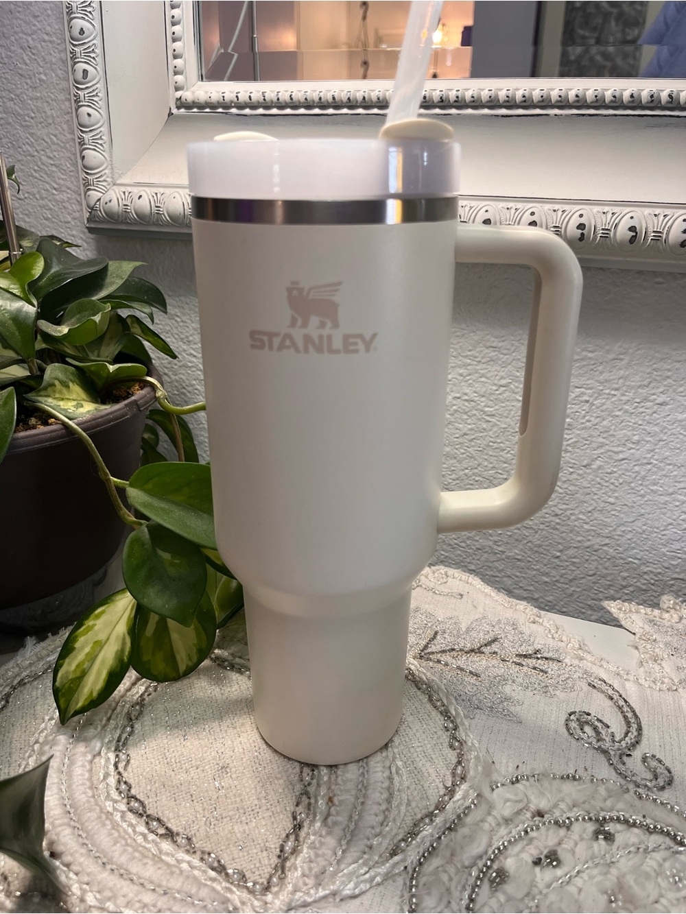 Stanley Quencher H2.0 FlowState 40oz Tumbler Cream Handle Cup